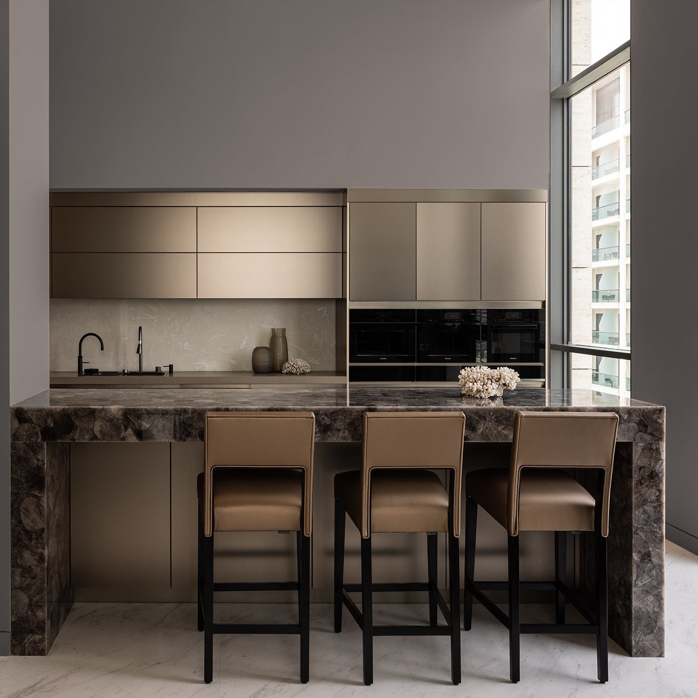 Flint muur primer - Image 2